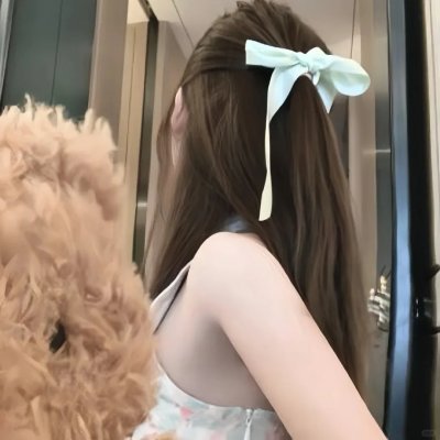 睡沙发的人